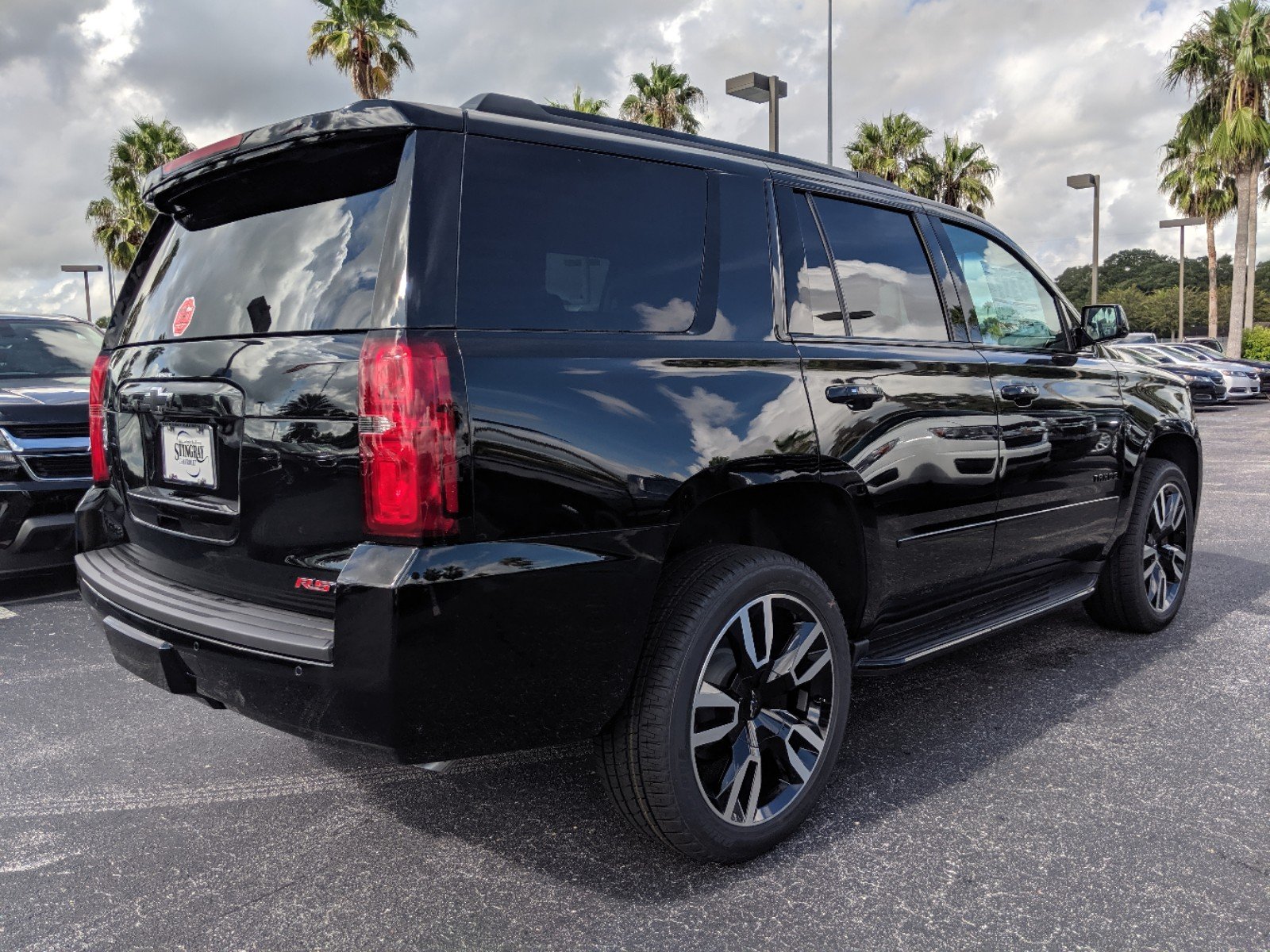 new-2020-chevrolet-tahoe-premier-4d-sport-utility-in-plant-city